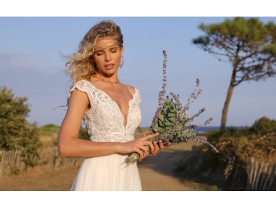 Boho Brautkleider für eine böhmische Hochzeit