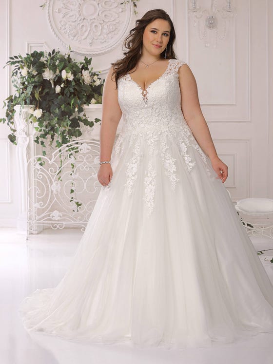 Wedding dresses & bridal gowns | Ladybird