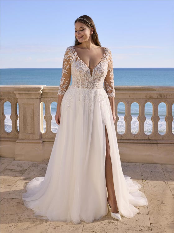 Vorderseite A-Linien Brautkleid mit V-Ausschnitt mit Dreiviertelärmeln mit V-Rücken aus Tüll SYRINGA